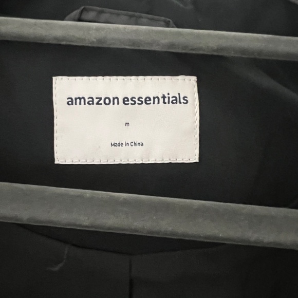 Amazon Essentials Women's Water-Resistant Collar Coat, Black, Medium - Picture 4 of 5